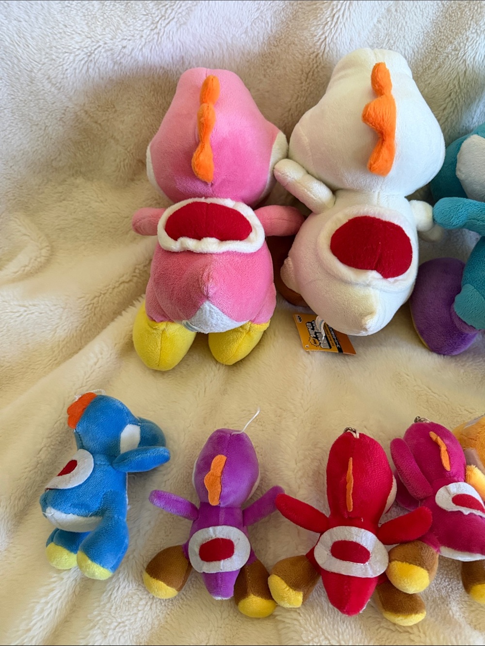 Stuffed yoshi. - Picture 7 of 10